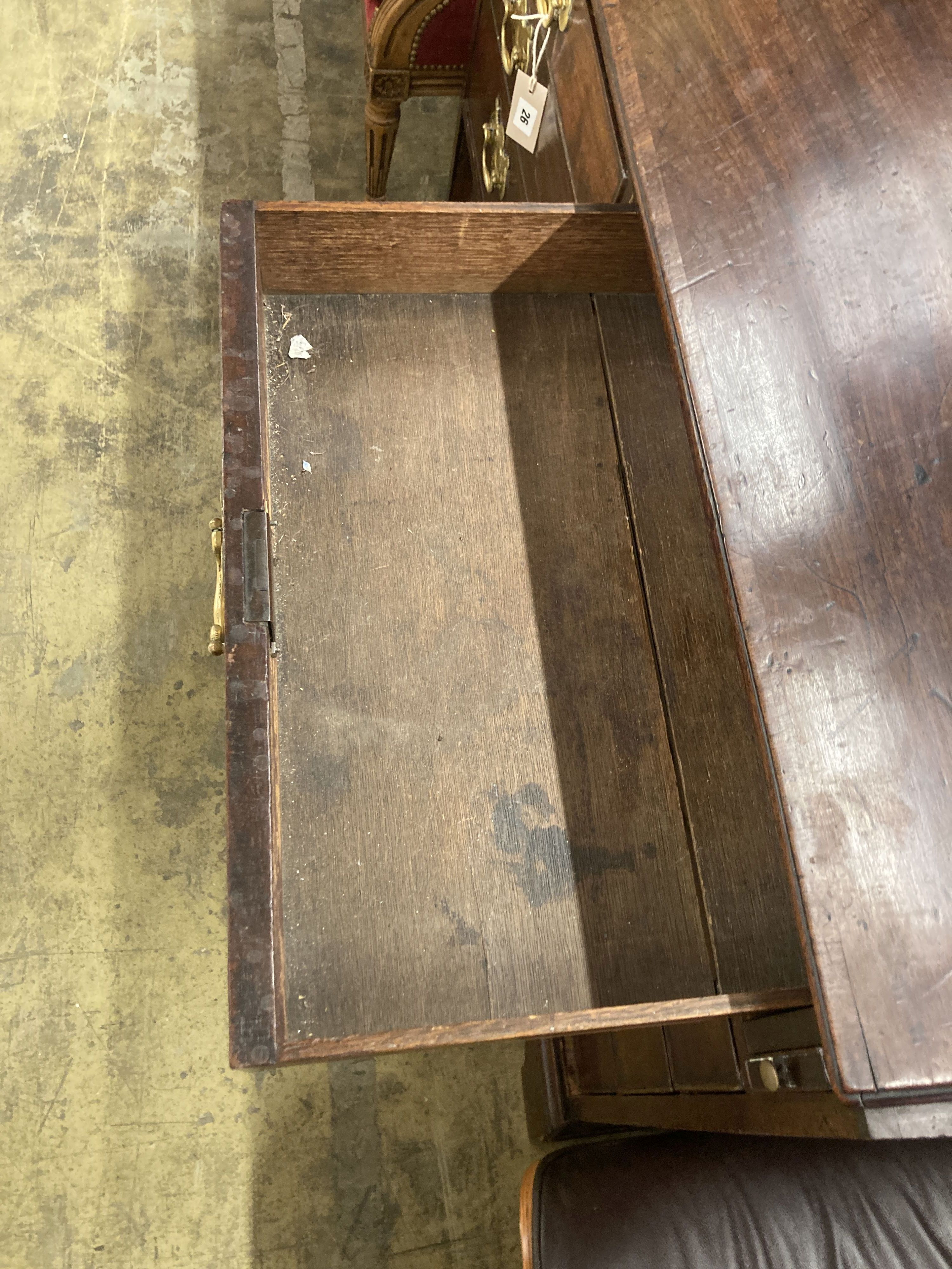 A George III mahogany bureau, width 122cm, depth 56cm, height 105cm